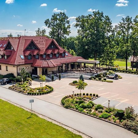 Hotel Styl 70 Pszczyna Exteriör bild